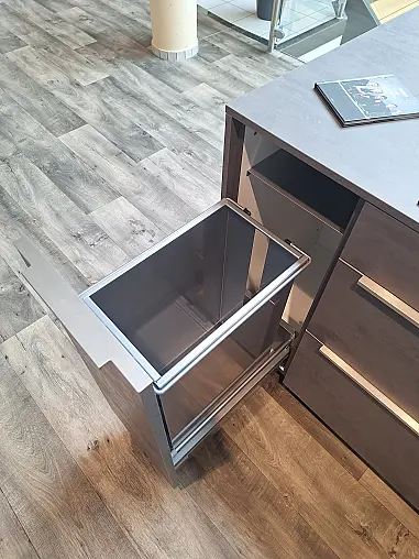 Moderne Inselküche