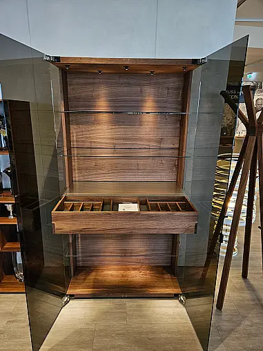 Nox Vitrine