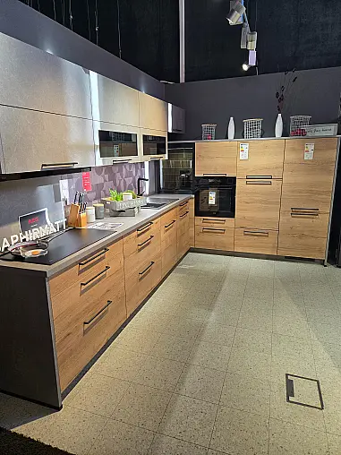 Moderne Einbauküche gemütlich &amp; hell Eiche NB Holzoptik L-Form-Küche