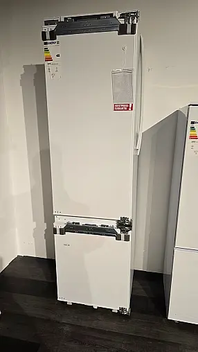 Samsung BRB3G715EWW Kühl-Gefrier-Kombi 1131018000 AUS-FG