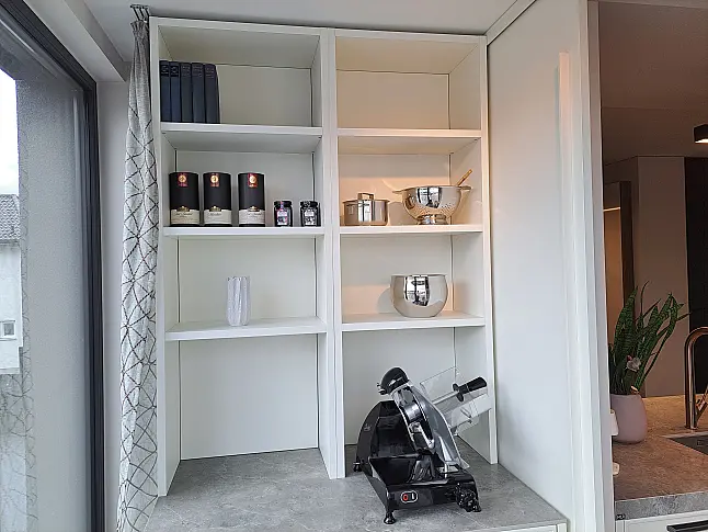 Moderner Landhaus Hochschränke glänzend, Mittelblock mit 60 mm Keramik Arbeitsplatte
