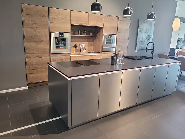 Designerküche mit Profigeräten von Gaggenau