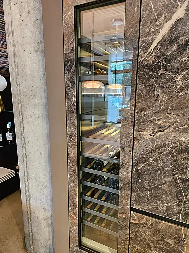 Hochschrankzeile Glas Marmor-Optik mit Luxus Gaggenau-Geräten
