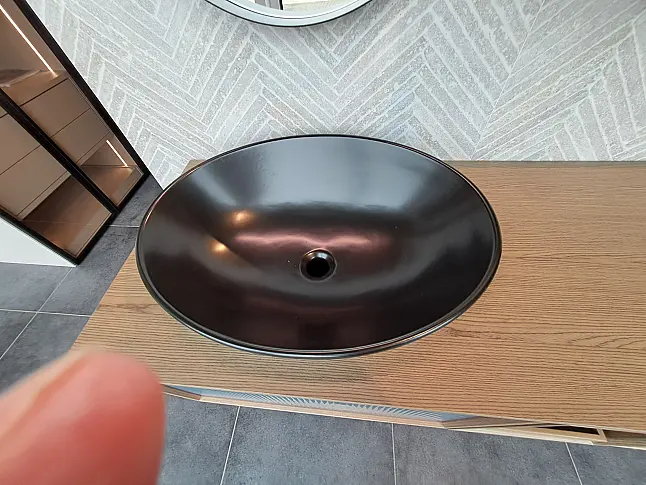 Badmöbel in Holzfurnier Noce Canaletto und Glas Plissé Azzurrette