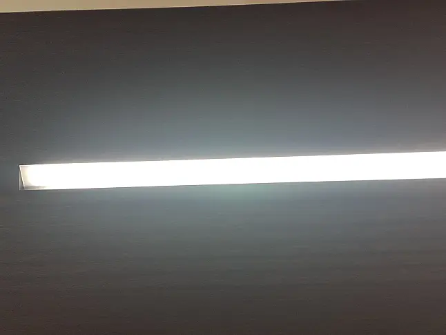 Exklusive Designküche mit charakterstarker Materialkomposition