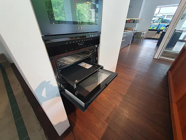 Kompaktbackofen obsidianschwarz matt