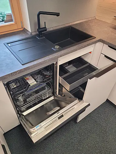 U-Küche mit vielen Extras