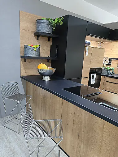 U-KÜCHE IN MODERNEM DESIGN
