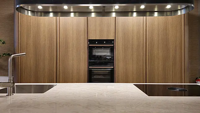 Luxe Japandi keuken met ronde vormen