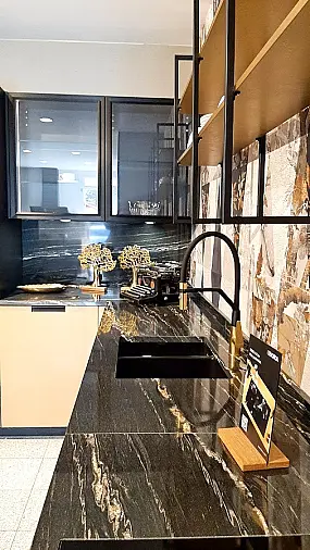 Palazzo Gold