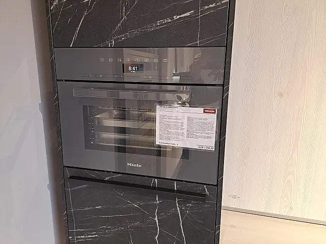 MIELE Dampfgarer DC 7440 in graphitgrau Ausstellungsgerät
