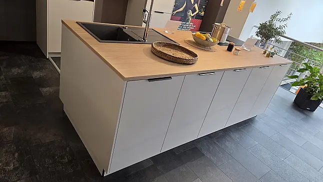 Häcker AV 1000 Sandgrau