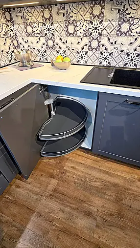 Wunderschöne Landhausküche in Schiefergrau