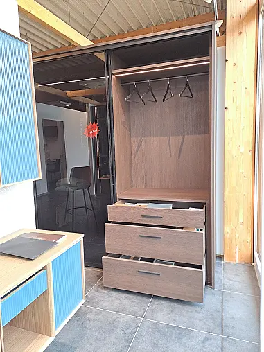 Schiebetürenschrank
