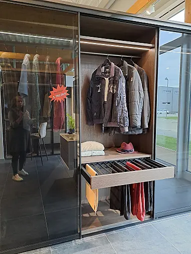Schiebetürenschrank