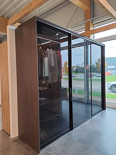 Schiebetürenschrank