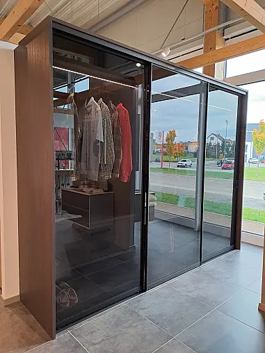 Schiebetürenschrank