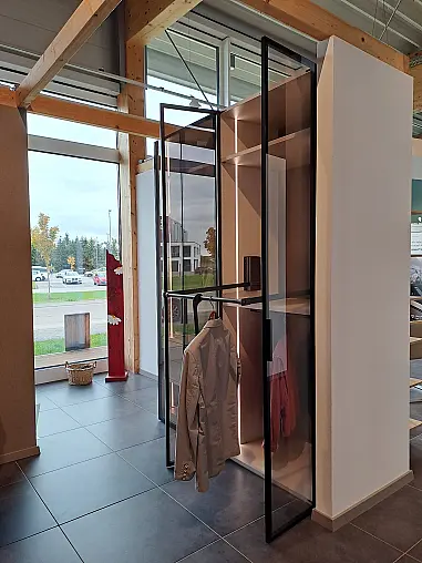 Drehtürenschrank