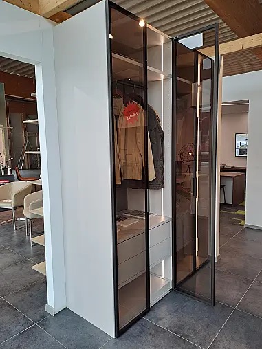 Drehtürenschrank