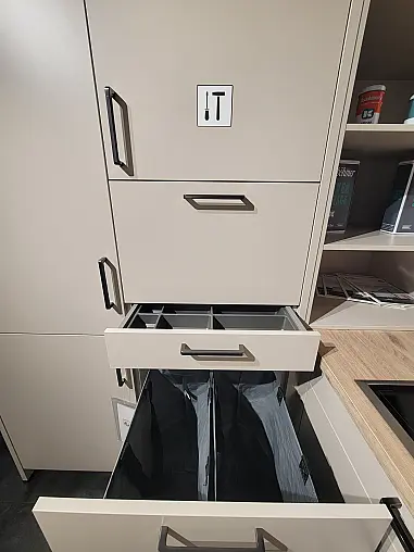 Hauswirtschaftsraum Nova K210 sandgrau