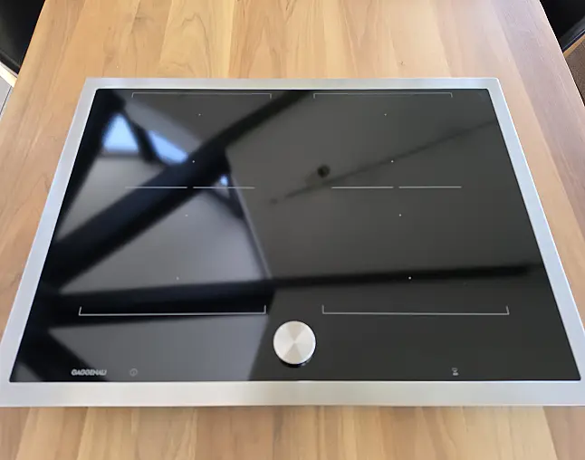 Induktionskochfeld mit Flex-Zonen B.70cm, massiver Edelstahlrahmen umlaufend,