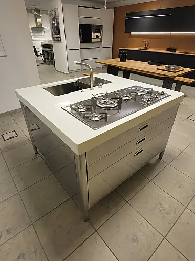 Alpes-Inox Edelstahl Koch - Spül - Insel mit Corian-Arbeitsplatte
