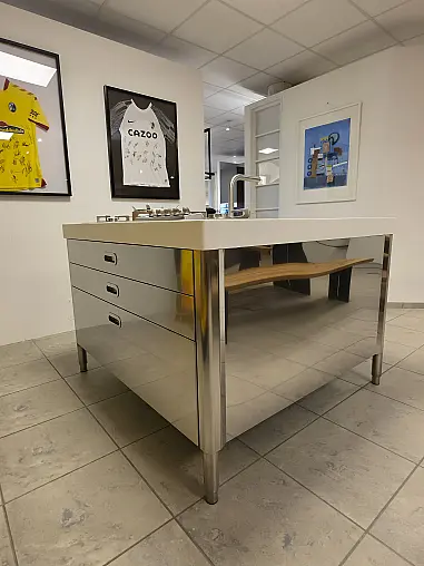 Alpes-Inox Edelstahl Koch - Spül - Insel mit Corian-Arbeitsplatte