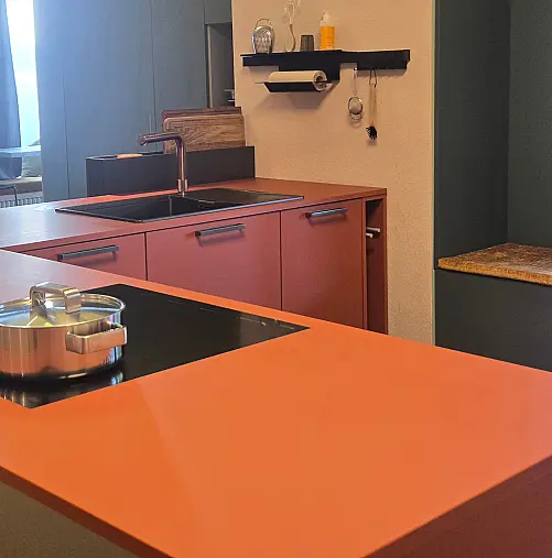 Rotpunkt Fenix Rosso Namib Front und  APL