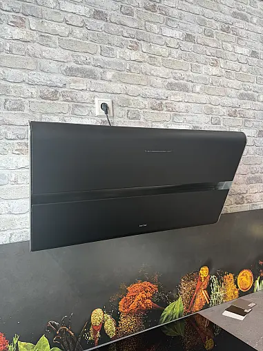 Häcker Concept130 Hochglanzküche – hochwertige Lackierte grifflose Küche