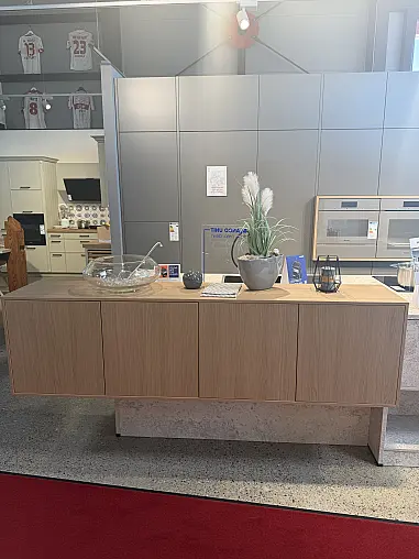 Häcker Systemat Küche in Grifflos– hochwertige Steinoptik mit hochwertiger Lackfront