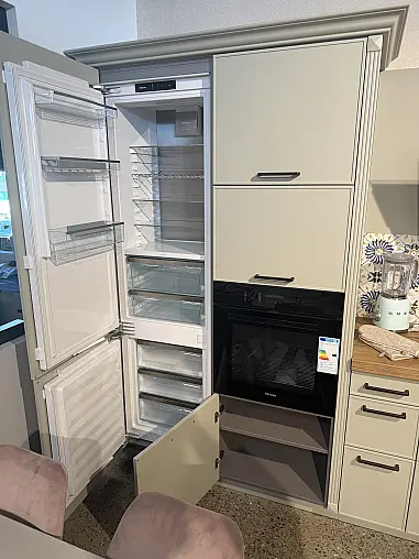 Moderne Landhausküche von Ballerina mit hochwertigen Geräten