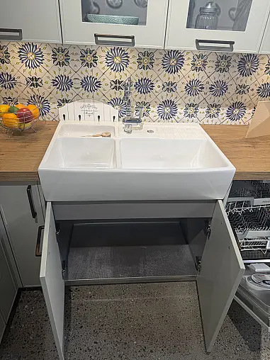 Moderne Landhausküche von Ballerina mit hochwertigen Geräten