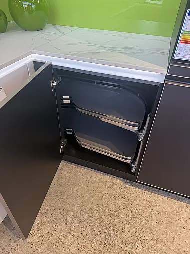 Ballerina Küche mit Dekton APL und hochwertigen Geräten