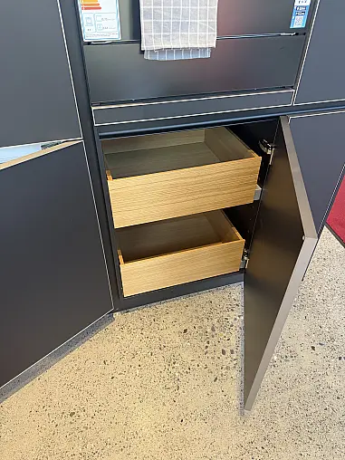 Ballerina Küche mit Dekton APL und hochwertigen Geräten