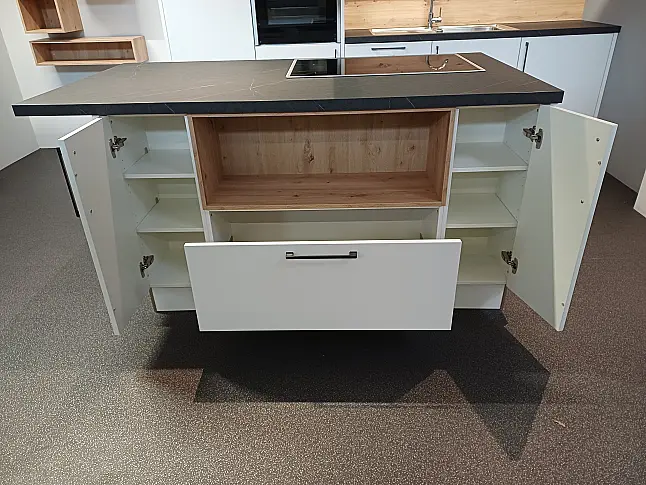Moderne Zeitlose Küche von Häcker Loft C258 polarweiß Softlack