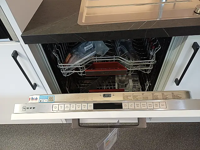 Moderne Zeitlose Küche von Häcker Loft C258 polarweiß Softlack
