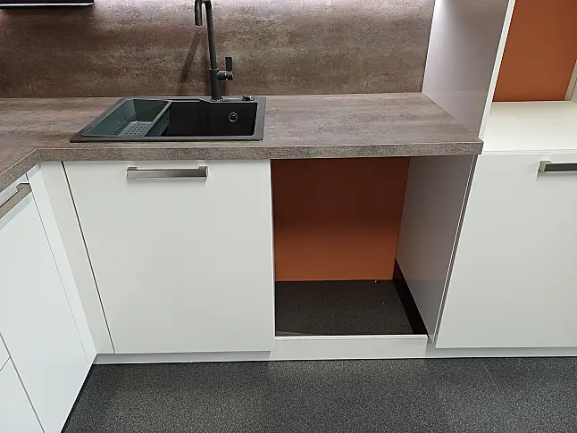 Moderne Hochglanz Küche Arbeitshöhe ca. 95,5 cm