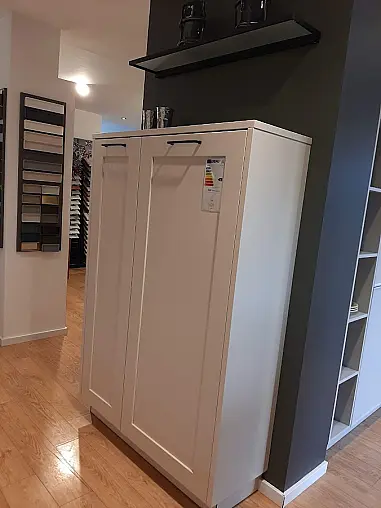 Esche Crema-magnolie Echtholz lackiert
