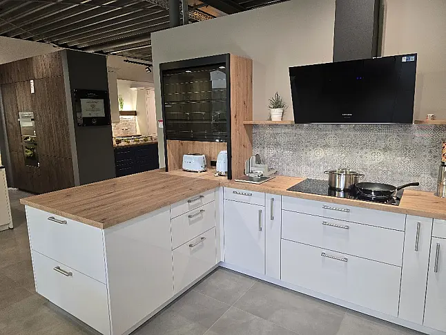 Pamploma 343 Moonlight grey  u. Sienna 149 Natural Oak