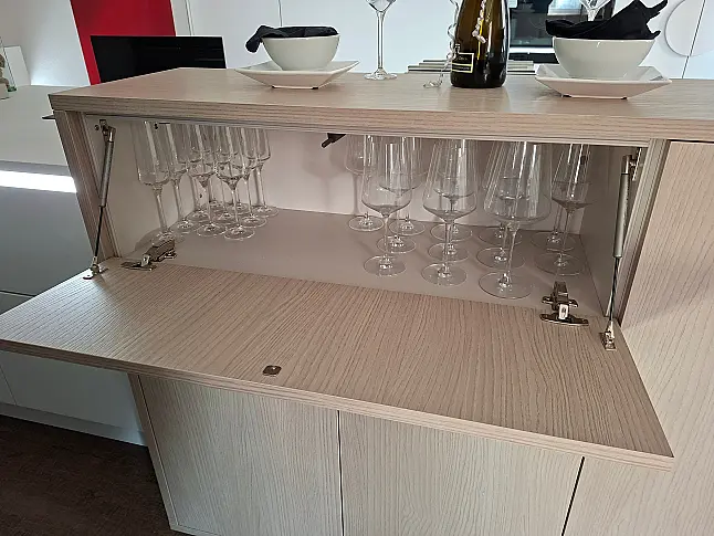 Exklusive Design-Ausstellungsküche | Nolte neo | Miele Geräte | sofort verfügbar
