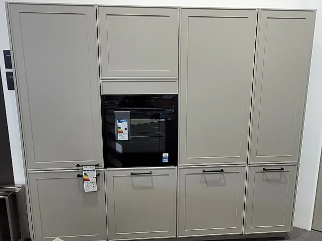 Moderne, hochwertige Landhausküche, Top-Geräte von Gaggenau