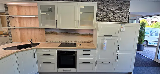 Häcker Musterküche Roma Kristallweiß inkl. Blanco &amp; LED