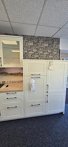 Häcker Musterküche Roma Kristallweiß inkl. Blanco &amp; LED