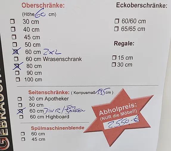 wir haben noch teile vorrort  und können noch küchen usammenstellen aus der angegebenen  Front