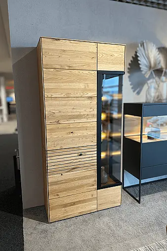Vitrine in astige Edelkastanie massiv |B: 97,0 cm