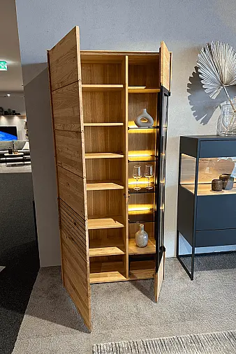 Vitrine in astige Edelkastanie massiv |B: 97,0 cm