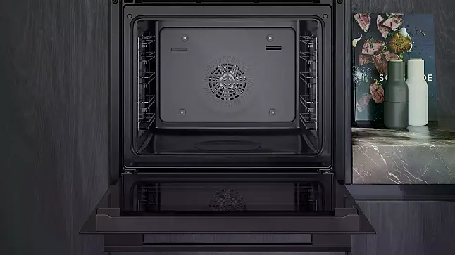 iQ700 Einbau-Backofen mit Home Connect &amp; Air Fry – leichte Gebrauchsspuren, Garantie bis 11/2030