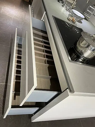 S 2 - SGZ  sterlinggrau hochglänzend