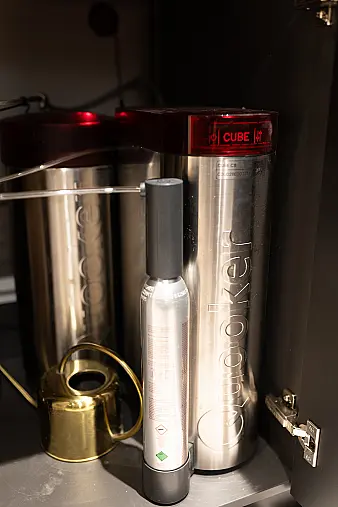 Eine hochwertige Inselküche mit High-End Miele Geräten