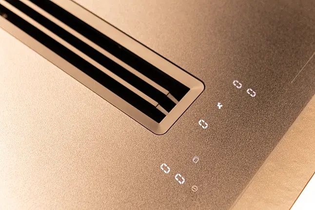 Eine hochwertige Inselküche mit High-End Miele Geräten